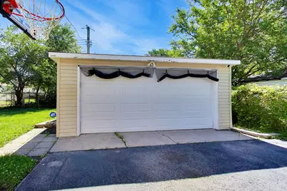 16641 Paulina Street, Markham, IL 60428 - Photo 18