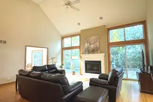 3824 Patty Berg Ct, Woodridge, IL 60517 - Photo 8