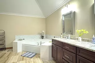 3824 Patty Berg Ct, Woodridge, IL 60517 - Photo 16