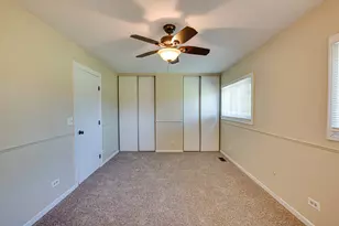 1320 Andover Dr, Aurora, IL 60504 - Photo 16
