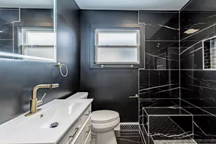 3053 W 77th St, Chicago, IL 60652 - Photo 8