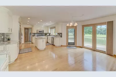 1500 Royal Oak Road, Darien, IL 60561 - Photo 16