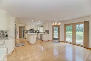 1500 Royal Oak Rd, Darien, IL 60561 - Photo 16