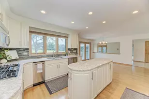 1500 Royal Oak Rd, Darien, IL 60561 - Photo 22
