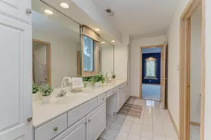 1500 Royal Oak Rd, Darien, IL 60561 - Photo 32