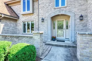 1500 Royal Oak Rd, Darien, IL 60561 - Photo 2