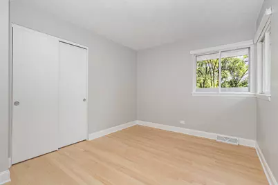 29 Robin Hill Drive, Naperville, IL 60540 - Photo 6