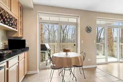 425 Benjamin Drive #202, Vernon Hills, IL 60061 - Photo 8
