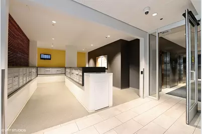 235 W Van Buren Street #2715, Chicago, IL 60607 - Photo 4