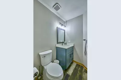 1140 Sandhurst Lane, Carol Stream, IL 60188 - Photo 12