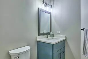 1140 Sandhurst Ln, Carol Stream, IL 60188 - Photo 12