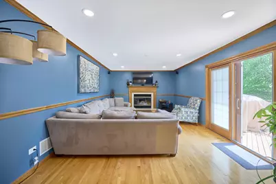 1140 Sandhurst Lane, Carol Stream, IL 60188 - Photo 14