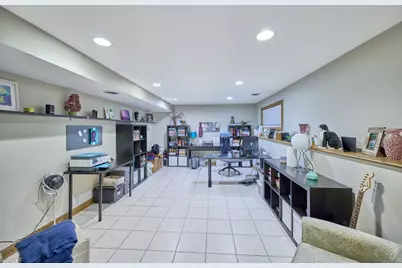 1140 Sandhurst Lane, Carol Stream, IL 60188 - Photo 28
