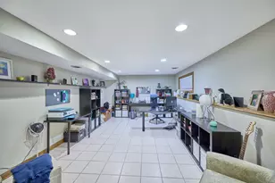 1140 Sandhurst Ln, Carol Stream, IL 60188 - Photo 28