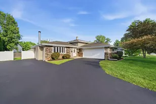 18837 W Louise Dr, Lansing, IL 60438 - Photo 1