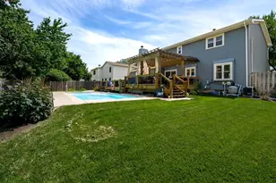 301 S Evergreen Ln, Bloomington, IL 61704 - Photo 38