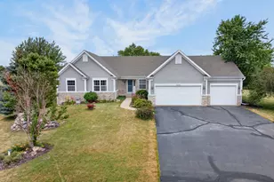 9103 Carol Ln, Spring Grove, IL 60081 - Photo 12