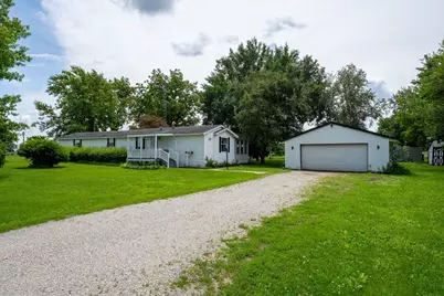310 E Jefferson Street, Dana, IL 61321 - Photo 1