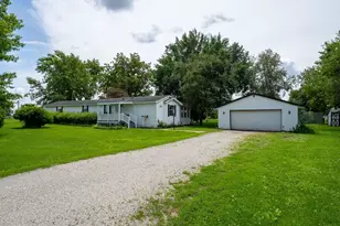 310 E Jefferson St, Dana, IL 61321 - Photo 1