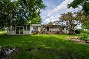 310 E Jefferson St, Dana, IL 61321 - Photo 2