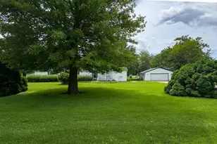 310 E Jefferson St, Dana, IL 61321 - Photo 38
