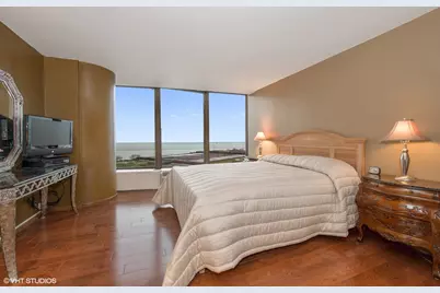 505 N Lake Shore Drive #1707, Chicago, IL 60611 - Photo 10
