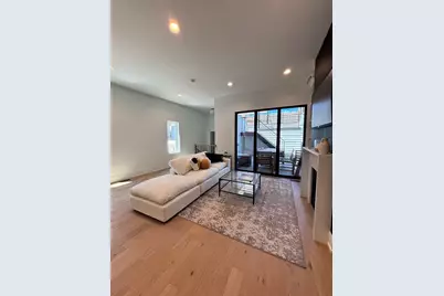 1914 N Rockwell Street, Chicago, IL 60647 - Photo 8