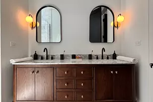 1914 N Rockwell St, Chicago, IL 60647 - Photo 14