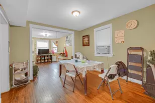 3854 W Diversey Ave, Chicago, IL 60647 - Photo 2