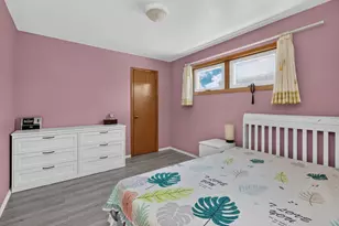 5328 S Melvina Ave, Chicago, IL 60638 - Photo 8