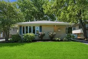 5215 138th Pl, Crestwood, IL 60418 - Photo 1