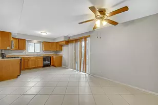 593 Iroquois Trail, Carol Stream, IL 60188 - Photo 16