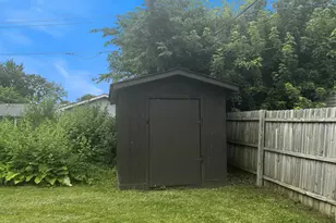 2413 Meridian Dr, Joliet, IL 60431 - Photo 6