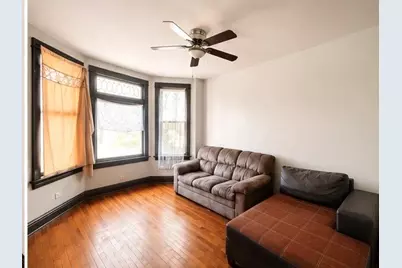 8410 S Burnham Avenue, Chicago, IL 60617 - Photo 6