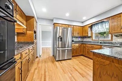6076 Angel Lane, Lisle, IL 60532 - Photo 6