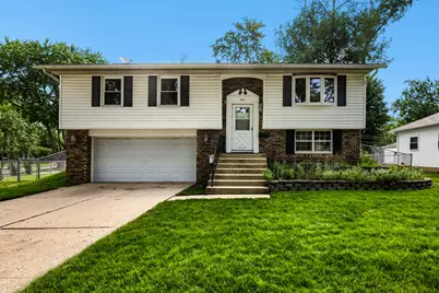 [Address not provided], Streamwood, IL 60107 - Photo 2