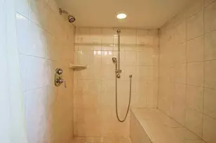 1400 Marion St, Schaumburg, IL 60193 - Photo 14