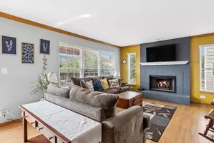 1009 E Wilson Ave, Lombard, IL 60148 - Photo 6