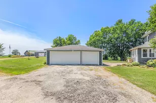 10202 Perry Rd, Dekalb, IL 60115 - Photo 34