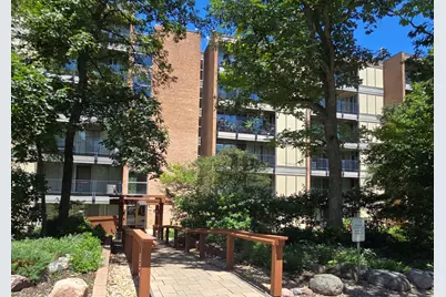 6010 Oakwood Drive #6H, Lisle, IL 60532 - Photo 2
