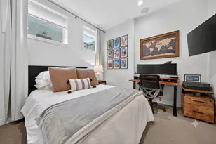 1751 W Roscoe St, Chicago, IL 60657 - Photo 12