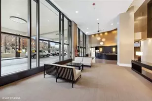 3930 N Pine Grove Ave, Chicago, IL 60613 - Photo 2