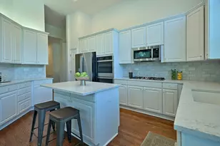 715 Masters Ln, Riverwoods, IL 60015 - Photo 8