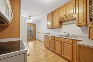 1532 Hunt Dr, Normal, IL 61761 - Photo 8
