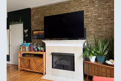 3102 W Cullom Avenue #3, Chicago, IL 60618 - Photo 4