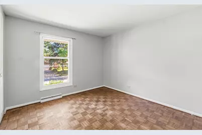 933 W Gilbert Avenue, Palatine, IL 60067 - Photo 14