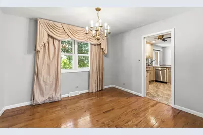 933 W Gilbert Avenue, Palatine, IL 60067 - Photo 8