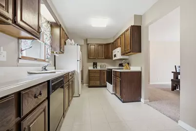 704 E North Street, Pontiac, IL 61764 - Photo 6
