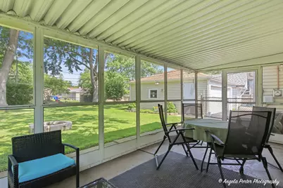 2409 Robin Lane, Rolling Meadows, IL 60008 - Photo 22