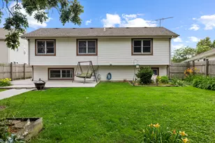3803 Hennepin Dr, Joliet, IL 60431 - Photo 30